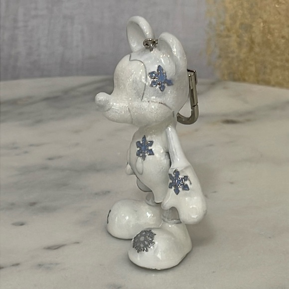Disney x BAUBLEBAR - Mickey snow ❄️ Jewelry key change / bag Charm ❄️🎁🫶🏽💋💓 - Picture 6 of 9